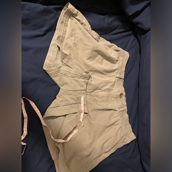 Green paper bag shorts - Picture 4 of 7